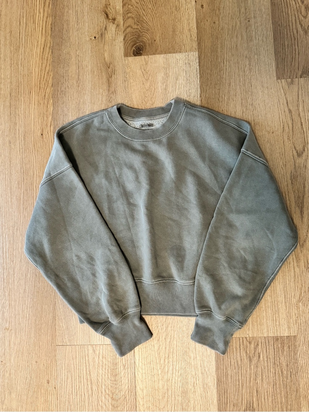Abercrombie & Fitch Crewneck Sweatshirt - Olive